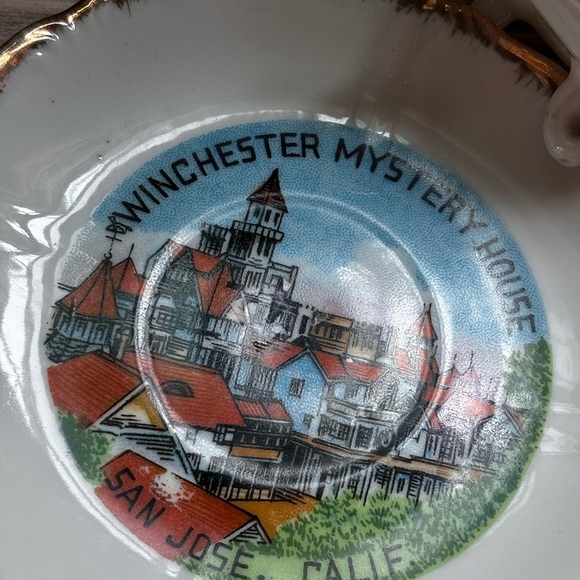 vtg Winchester Mystery House cup and saucer - Picture 4 of 7